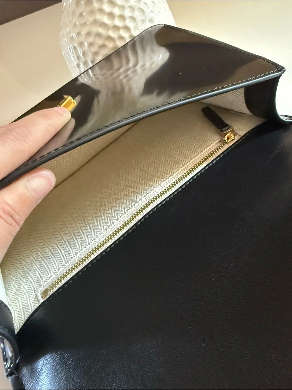 NWT TORY BURCH EMERSON SMOOTH FLAP ADJUSTABLE. SHOULDER BAG BLACK $550